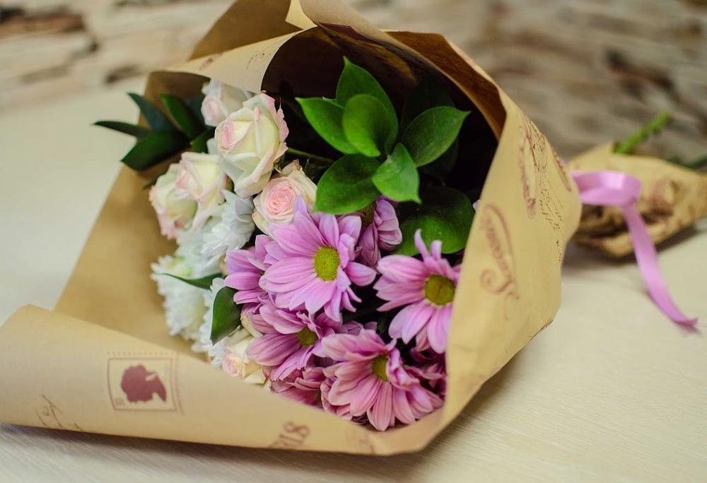 Букет цветов из: Розы и Хризантемы в Чапаевском