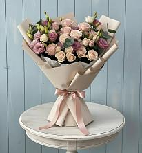 Букет цветов из:  Розы и Лизиантусы в Чапаевском