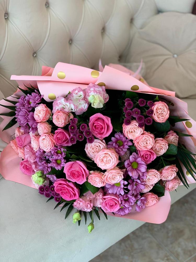 Букет цветов из: Хризантемы, Розы и Лизиантусы в Чапаевском