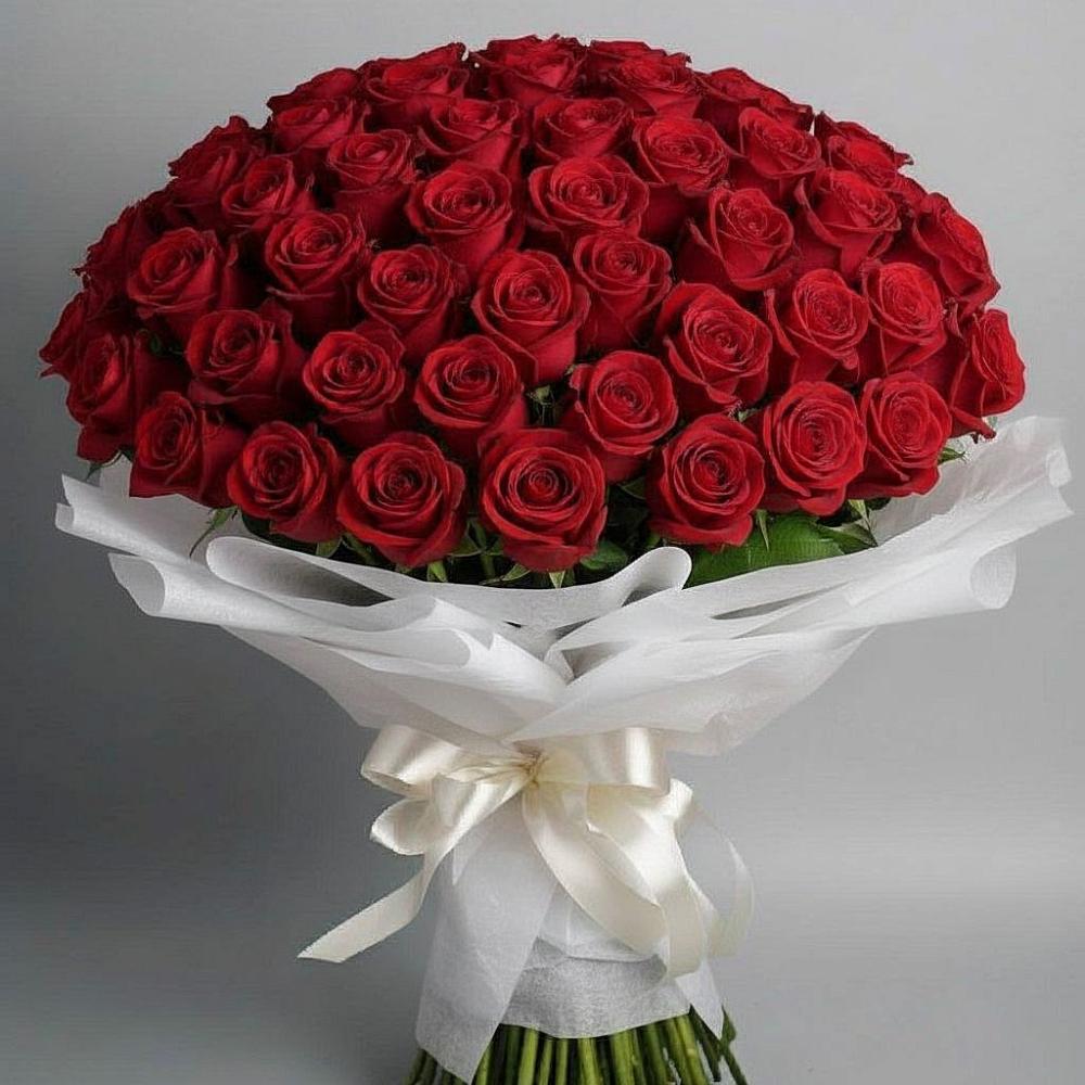 Букет 101 Красная роза Блэк Мэджик в Чапаевском