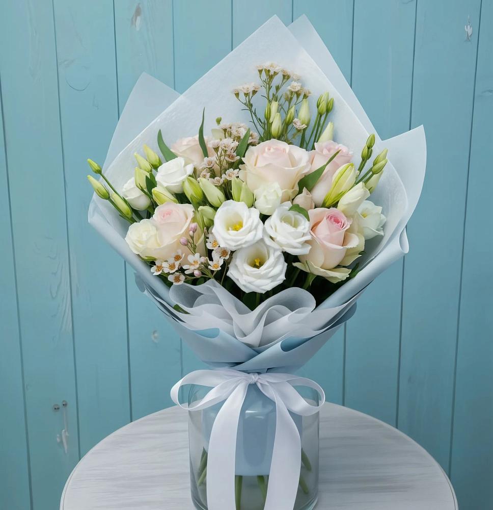 Букет цветов из: Розы и Лизиантусы в Чапаевском