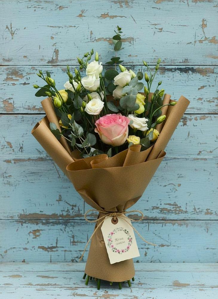 Букет цветов из: Розы и Лизиантусы в Чапаевском