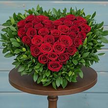 Цветочная композиция из Розы в виде сердца в Чапаевском