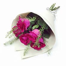 Букет цветов из:  Розы в Чапаевском