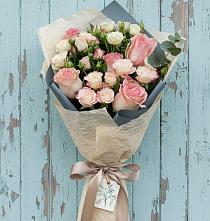 Букет цветов из:  Розы #REPLACE_PRED# Чапаевском