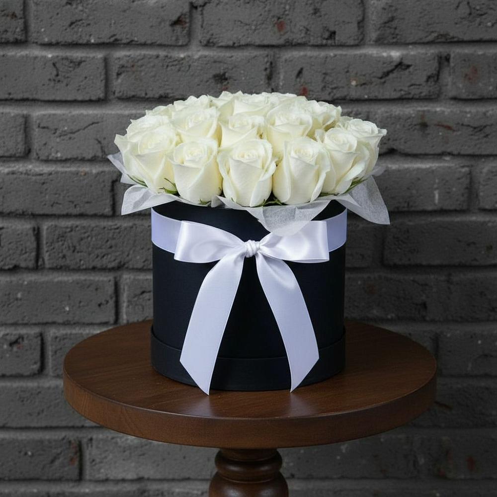 Цветочная композиция из Розы в шляпной коробке в Чапаевском