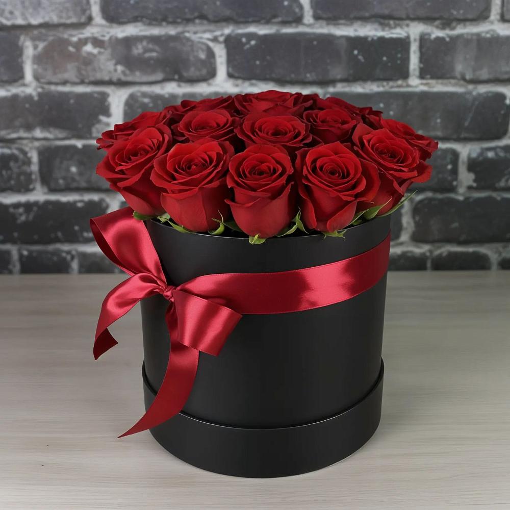 Цветочная композиция из Розы в шляпной коробке в Чапаевском