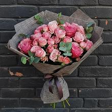 Букет цветов из:  Розы #REPLACE_PRED# Чапаевском