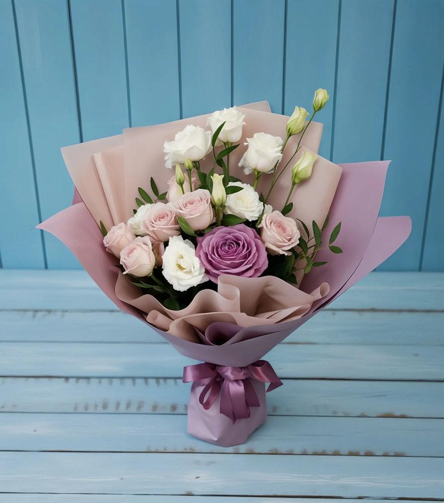 Букет цветов из: Розы и Лизиантусы в Чапаевском