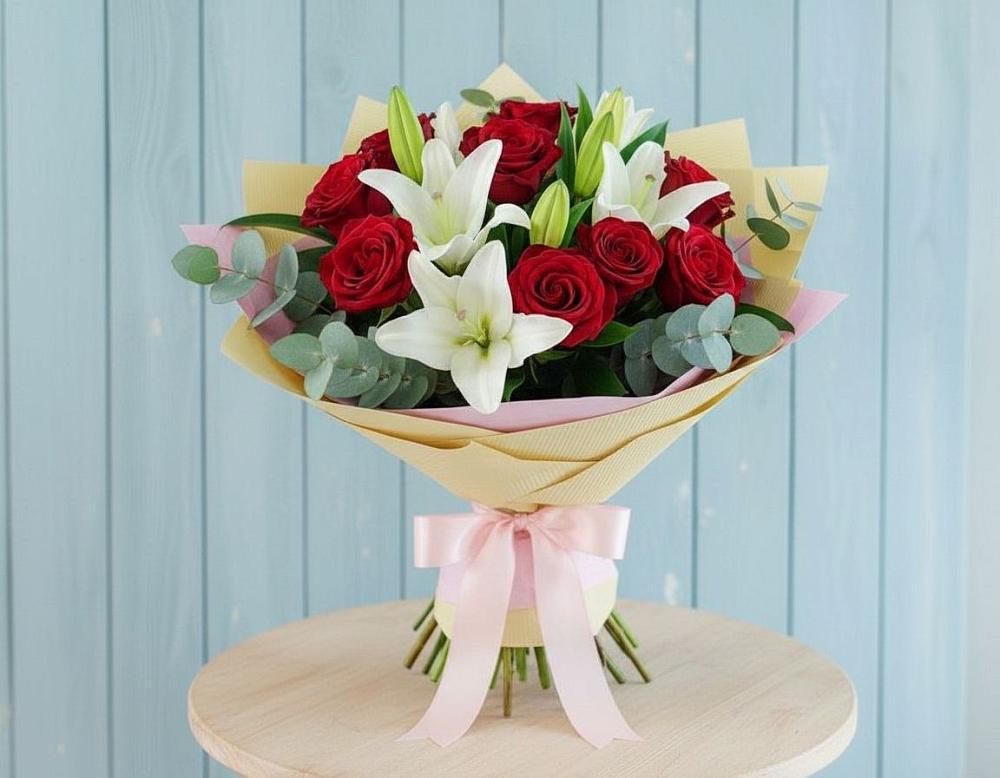 Букет цветов из: Лилии и Розы в Чапаевском